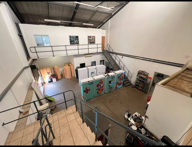 505M² WAREHOUSE TO LET IN HENNOPSPARK